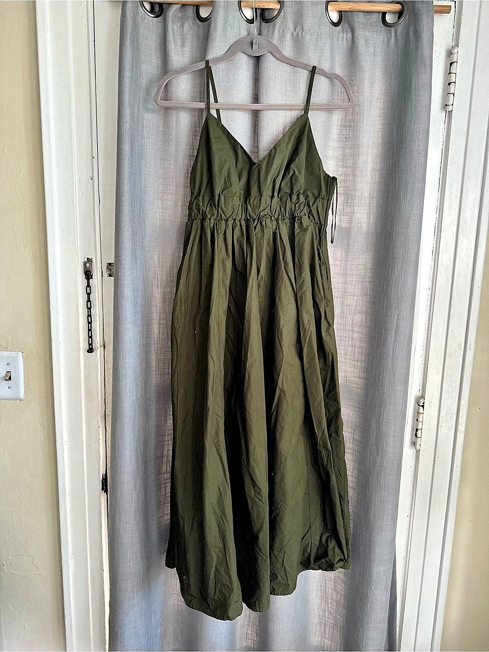 Banana Republic Maxi Dress in Green Size Small Like New